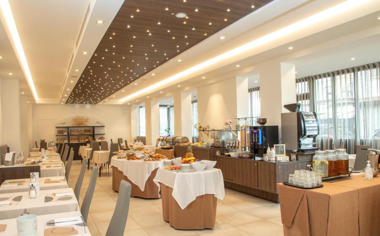 Hotel & Aparthotel Carinthia S Lido di Jesolo Exterior photo