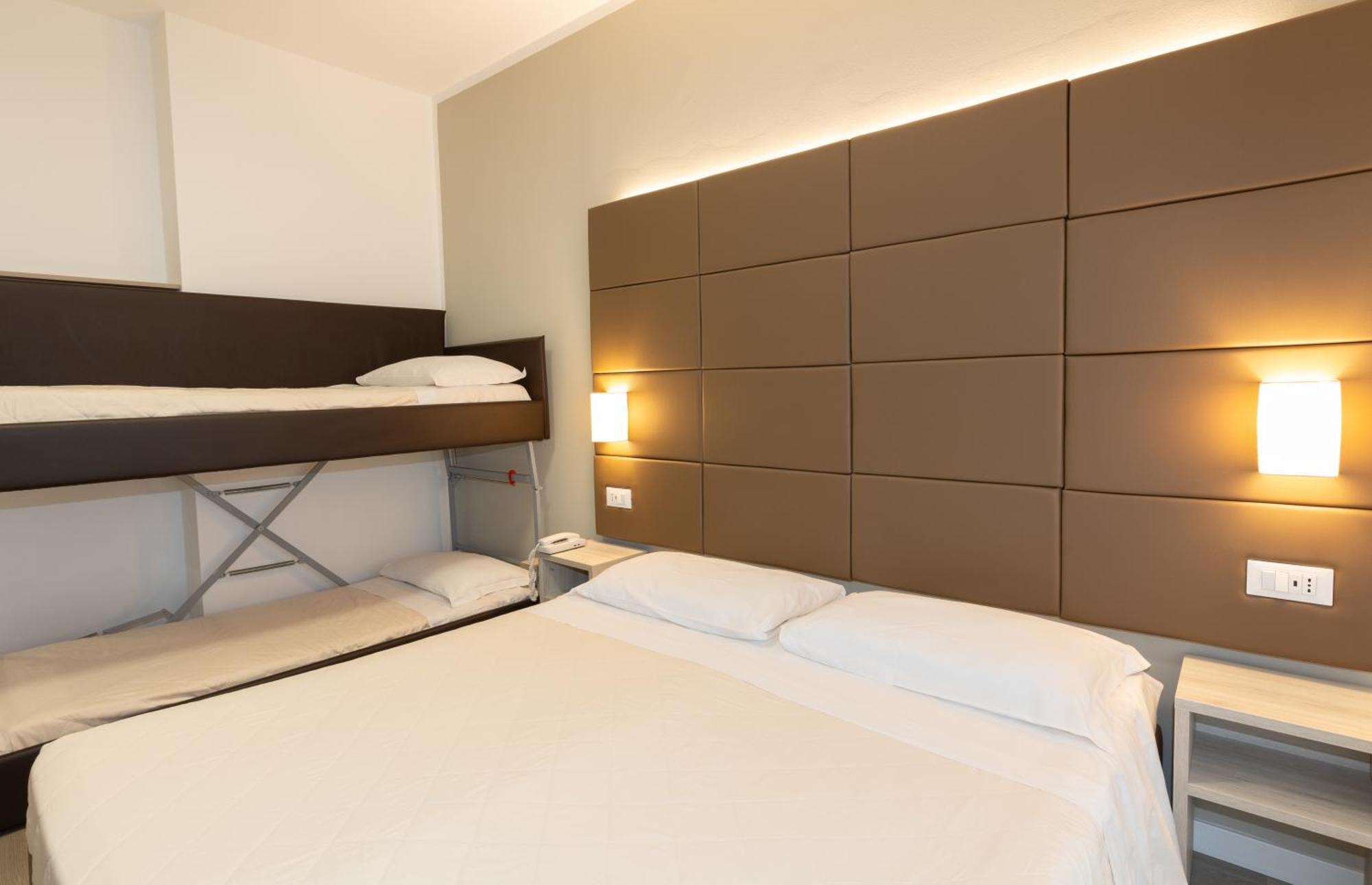 Hotel & Aparthotel Carinthia S Lido di Jesolo Exterior photo