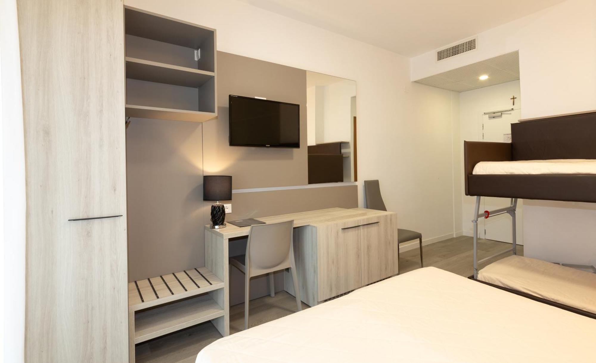Hotel & Aparthotel Carinthia S Lido di Jesolo Exterior photo